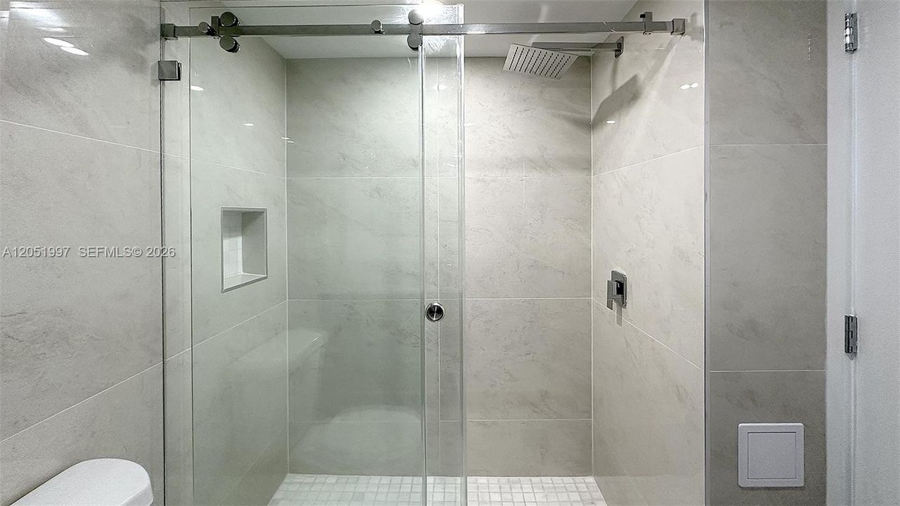 For Rent: $2,950 (2 beds, 2 baths, 1565 Square Feet)