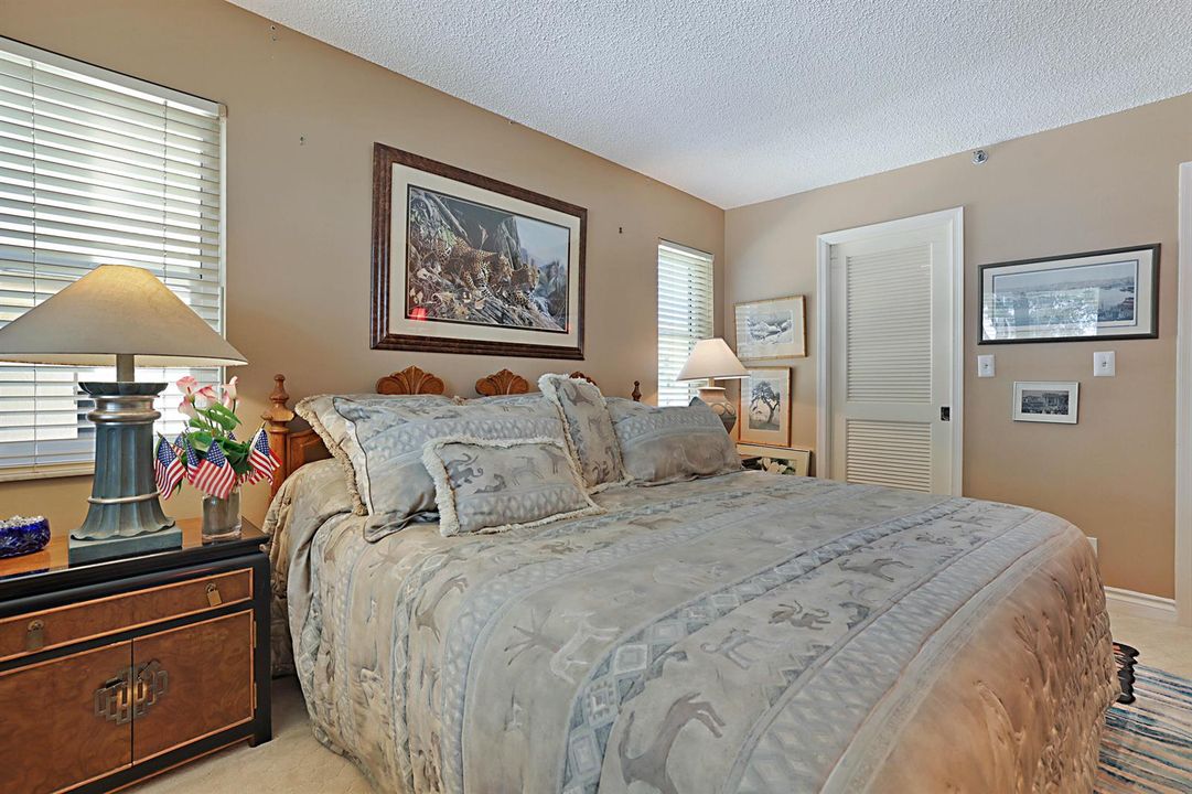 374 Golfview Road Unit 205-27