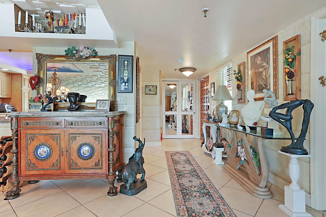 374 Golfview Road Unit 205-10