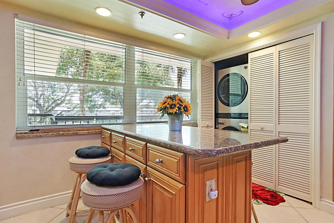 374 Golfview Road Unit 205-16