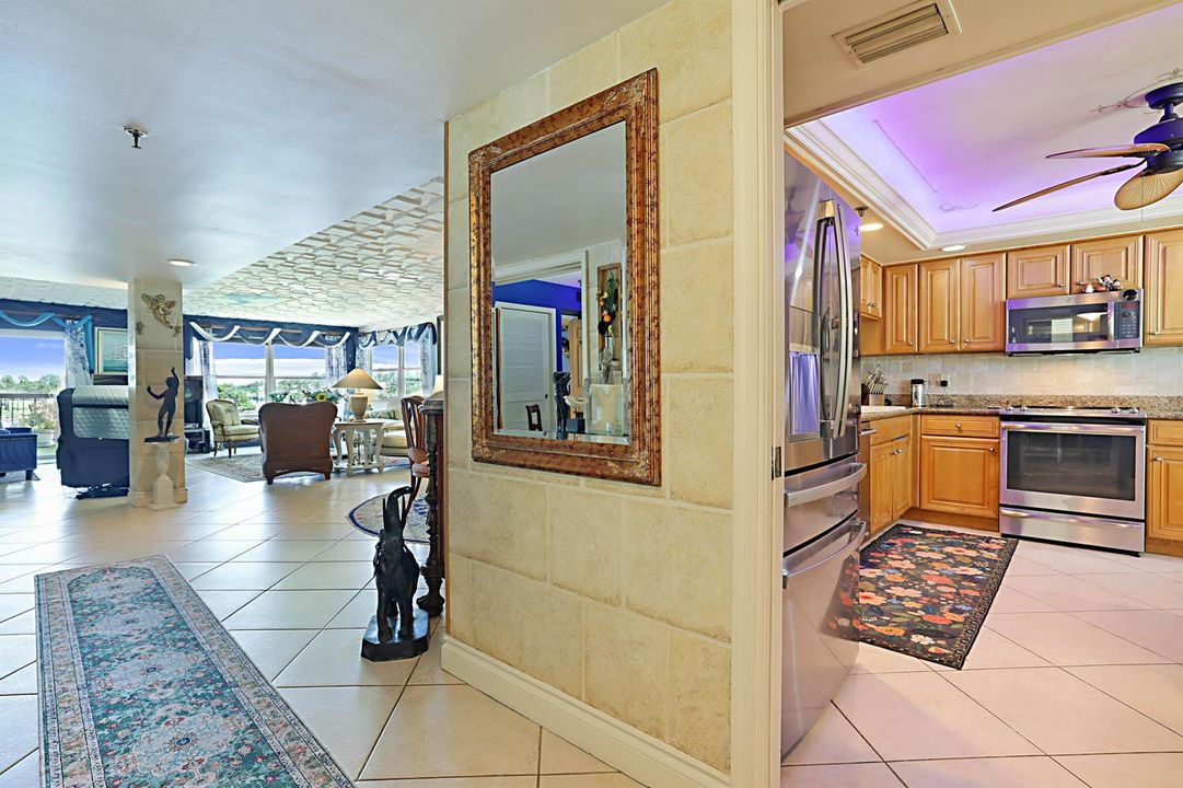 374 Golfview Road Unit 205-12