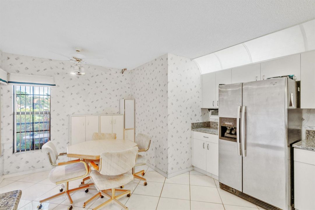 4 Kitchen (3)
