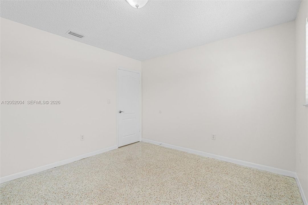 For Rent: $3,250 (3 beds, 2 baths, 1093 Square Feet)