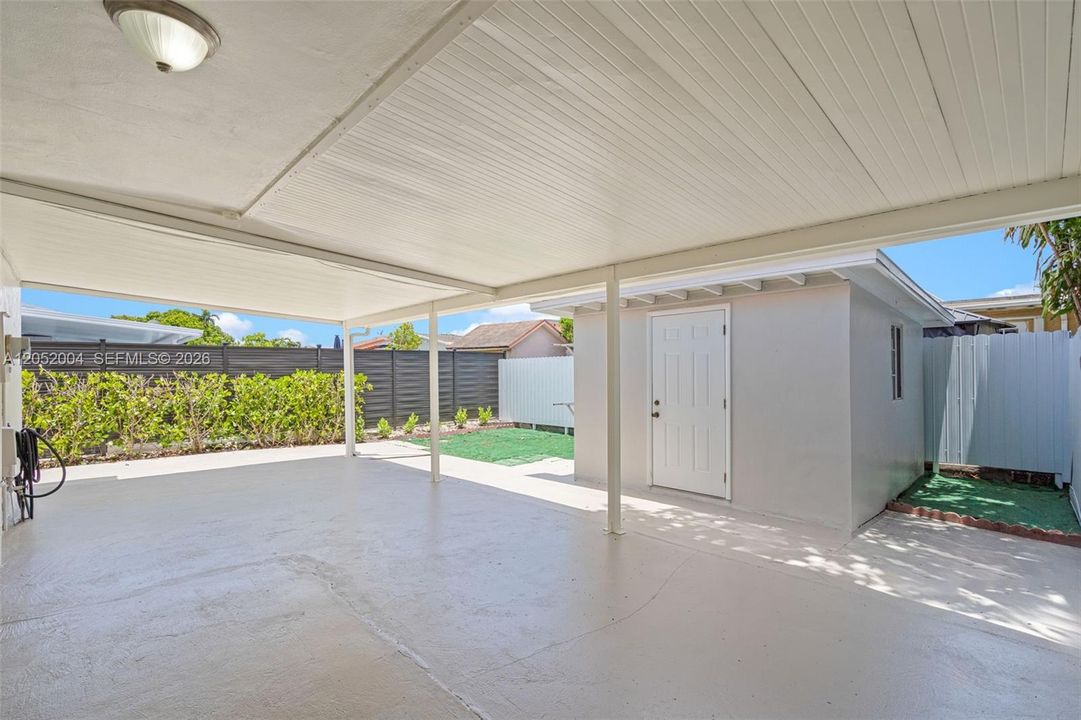 For Rent: $3,250 (3 beds, 2 baths, 1093 Square Feet)