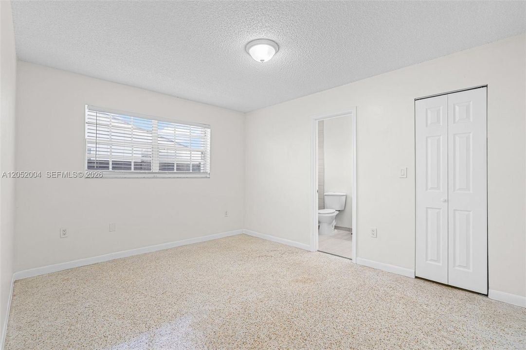For Rent: $3,250 (3 beds, 2 baths, 1093 Square Feet)