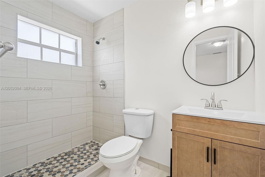 For Rent: $3,250 (3 beds, 2 baths, 1093 Square Feet)