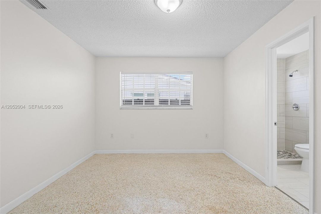 For Rent: $3,250 (3 beds, 2 baths, 1093 Square Feet)