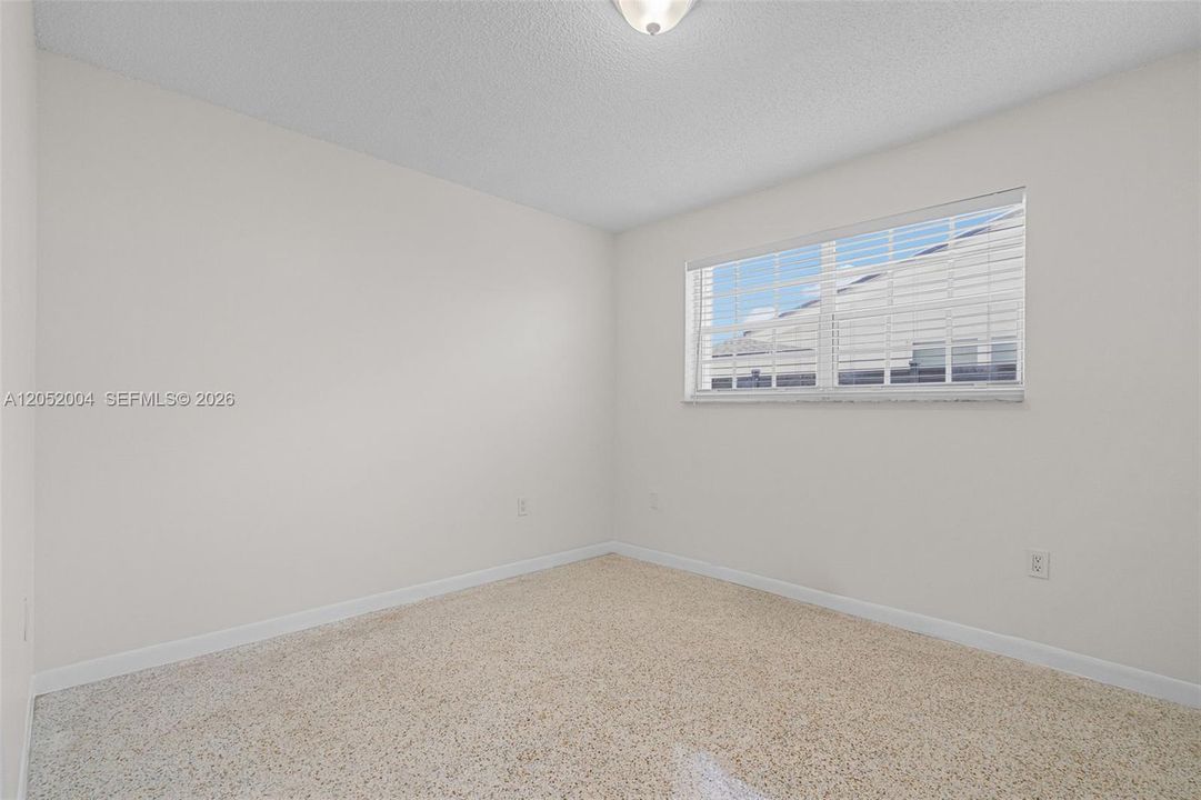 For Rent: $3,250 (3 beds, 2 baths, 1093 Square Feet)