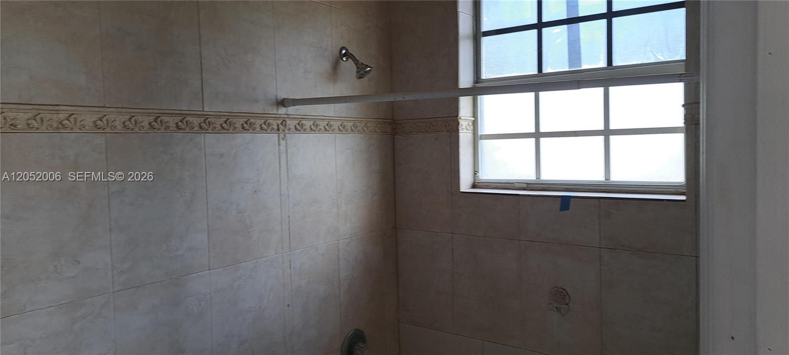For Rent: $2,700 (3 beds, 2 baths, 1500 Square Feet)