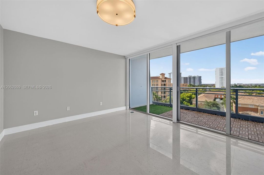 For Rent: $3,970 (1 beds, 2 baths, 1214 Square Feet)