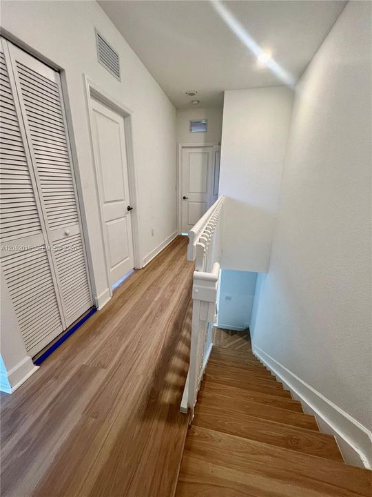 For Rent: $2,950 (3 beds, 2 baths, 1403 Square Feet)