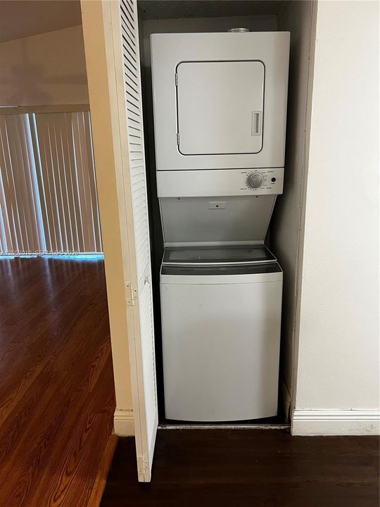 В аренду: $2,400 (3 спален, 2 ванн, 0 Квадратных фут)