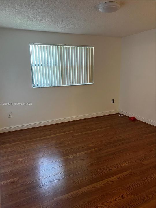 В аренду: $2,400 (3 спален, 2 ванн, 0 Квадратных фут)