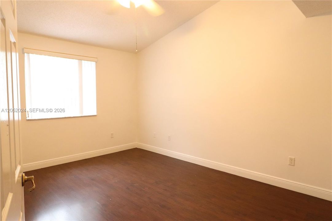 For Rent: $3,200 (3 beds, 2 baths, 1887 Square Feet)