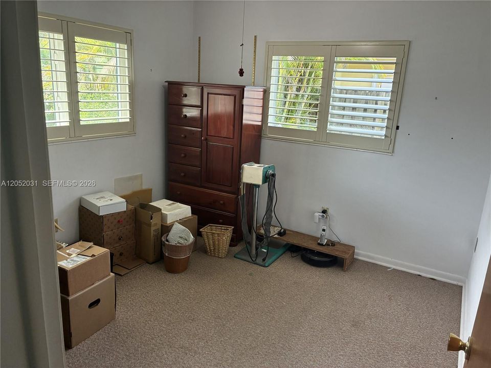 For Sale: $729,900 (3 beds, 2 baths, 1200 Square Feet)
