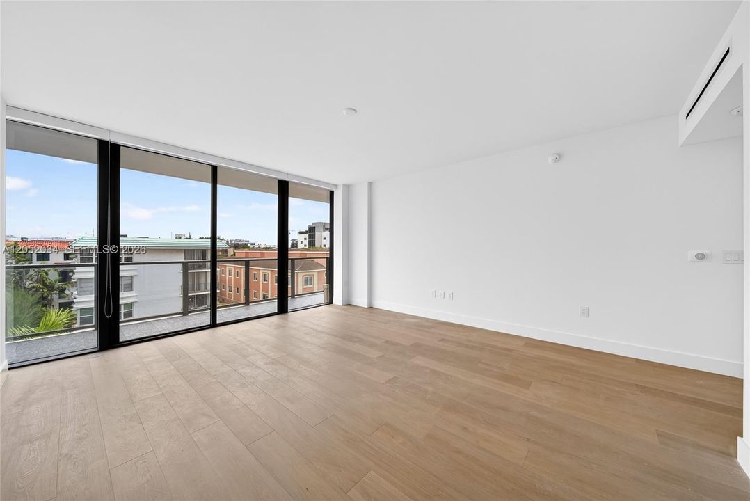 В аренду: $17,000 (3 спален, 2 ванн, 0 Квадратных фут)