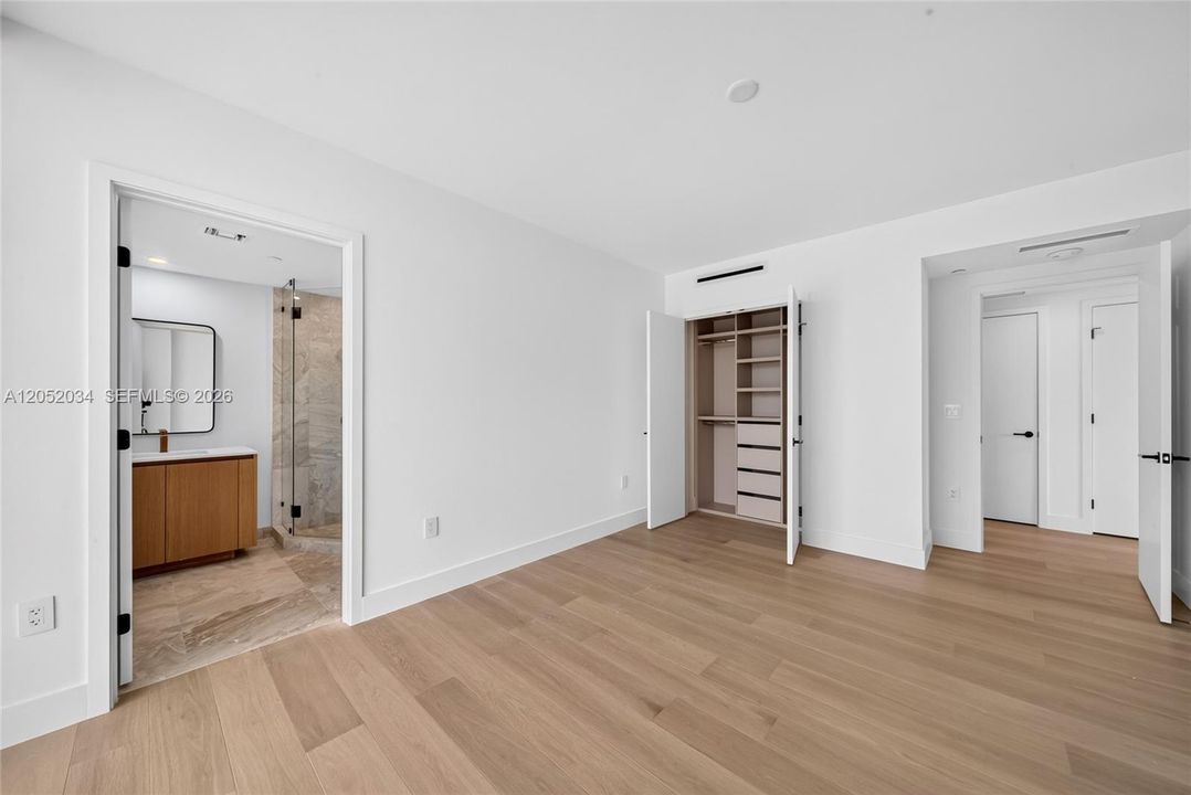 В аренду: $17,000 (3 спален, 2 ванн, 0 Квадратных фут)