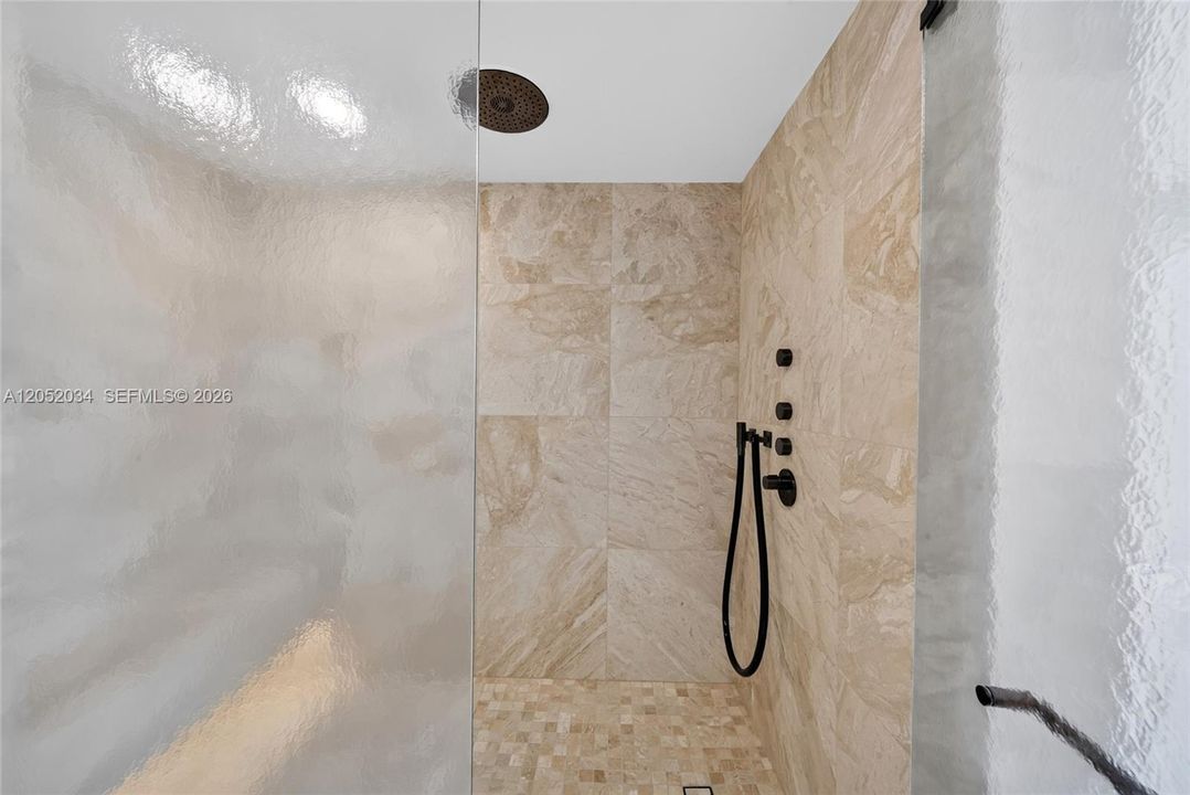 В аренду: $17,000 (3 спален, 2 ванн, 0 Квадратных фут)