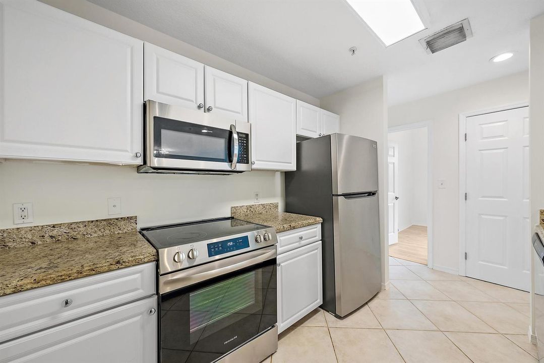1209 Main St apt 304-8