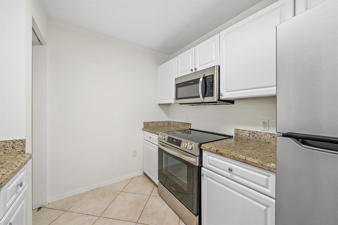 1209 Main St apt 304-7