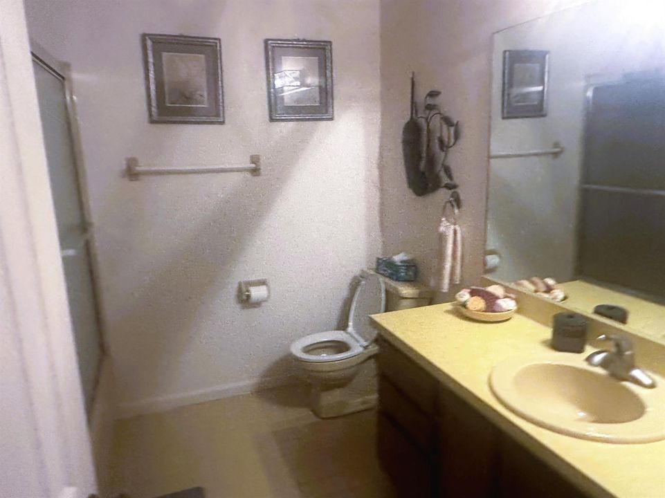 Bathroom2