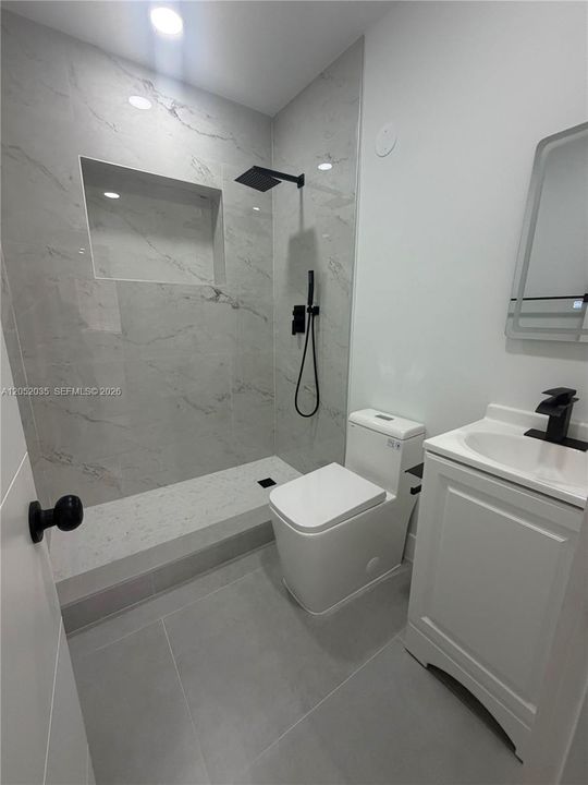 For Sale: $550,000 (4 beds, 2 baths, 1300 Square Feet)