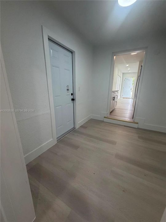 For Sale: $550,000 (4 beds, 2 baths, 1300 Square Feet)