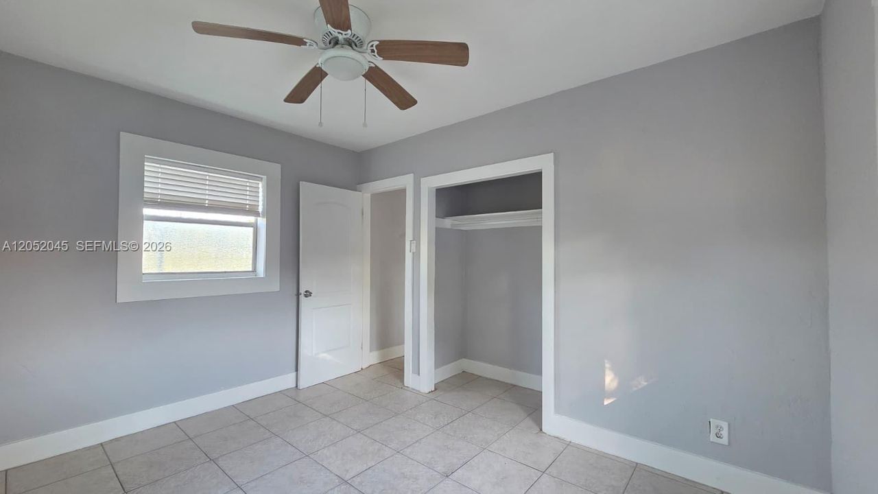 For Sale: $250,000 (2 beds, 1 baths, 630 Square Feet)