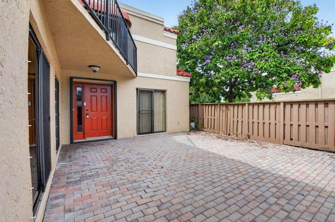 Spacious Patio