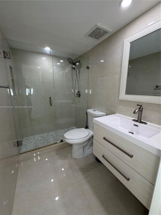 For Rent: $2,550 (2 beds, 2 baths, 1160 Square Feet)