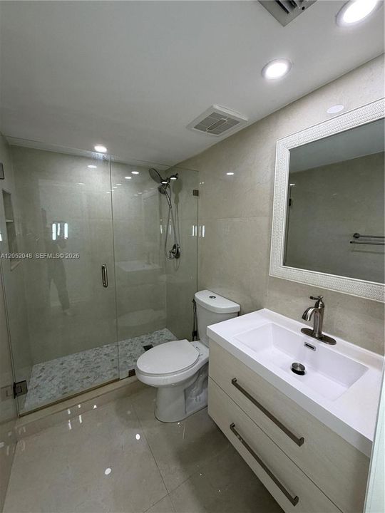 For Rent: $2,550 (2 beds, 2 baths, 1160 Square Feet)