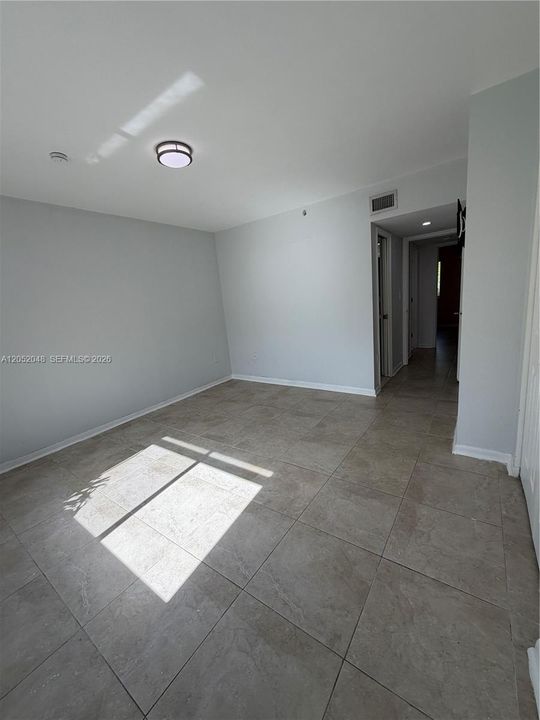 For Rent: $2,550 (2 beds, 2 baths, 1160 Square Feet)