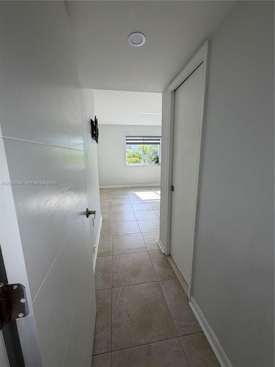For Rent: $2,550 (2 beds, 2 baths, 1160 Square Feet)