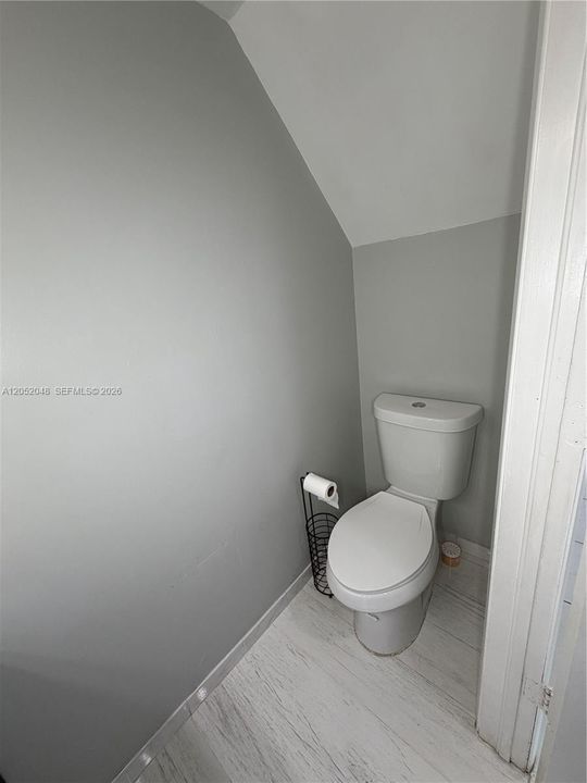 For Rent: $2,550 (2 beds, 2 baths, 1160 Square Feet)