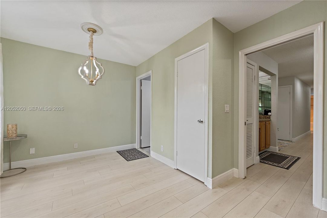 For Sale: $650,000 (3 beds, 2 baths, 2158 Square Feet)