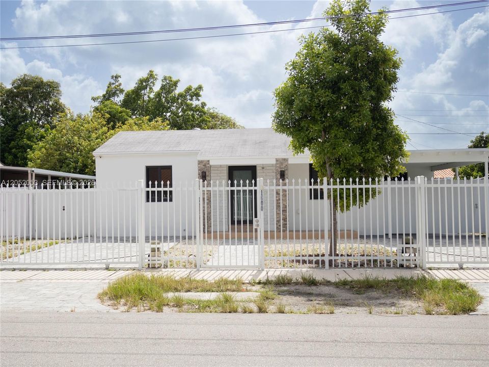 For Sale: $620,000 (4 beds, 2 baths, 1448 Square Feet)