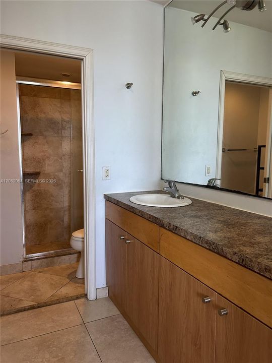 For Rent: $2,900 (2 beds, 2 baths, 1100 Square Feet)