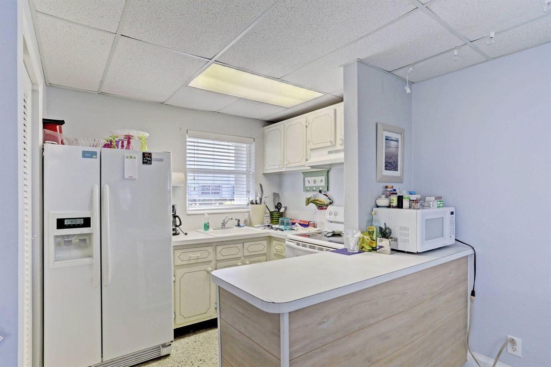 clubhouse kitchen