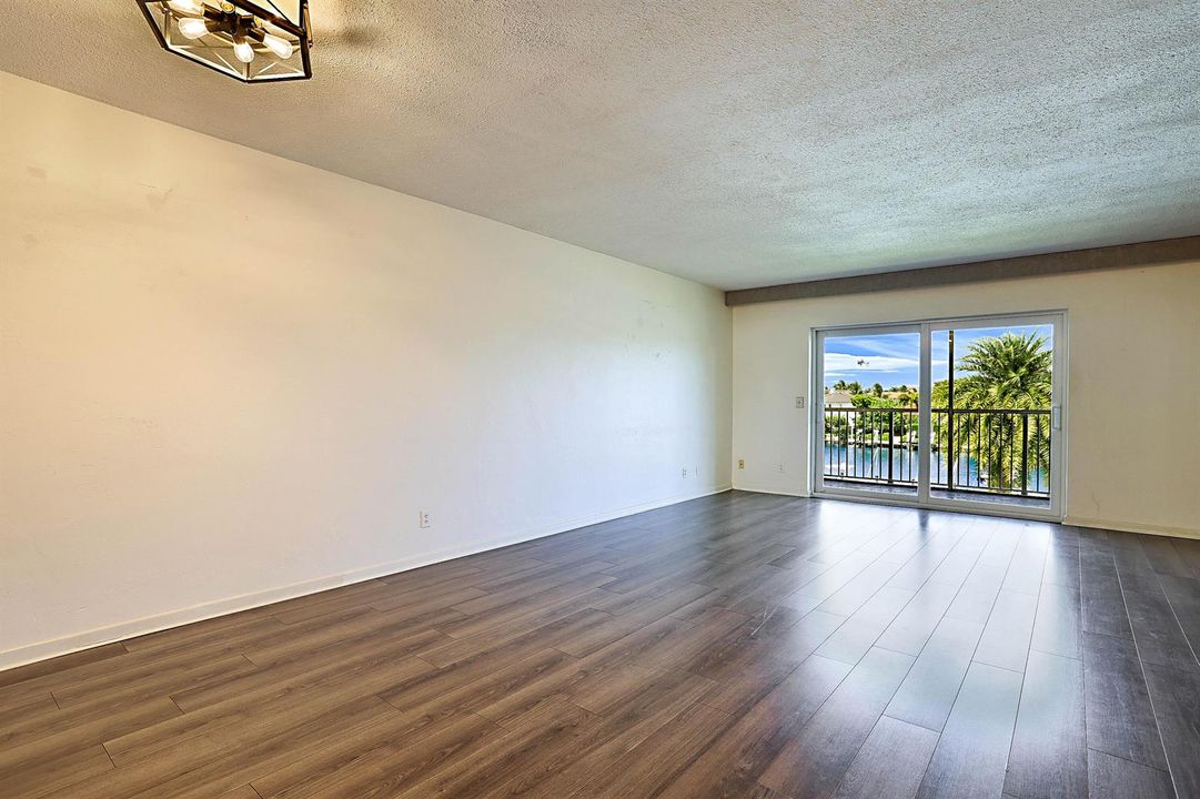 230 N Federal Hwy #305-3