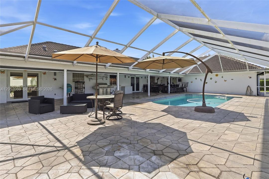 For Sale: $1,950,000 (5 beds, 5 baths, 4511 Square Feet)