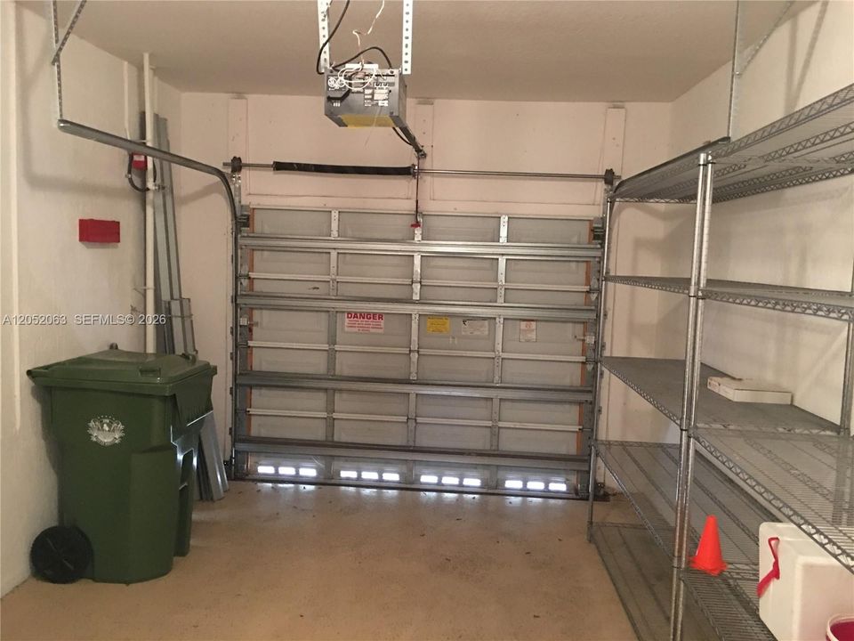 En Venta: $472,000 (2 camas, 2 baños, 1386 Pies cuadrados)