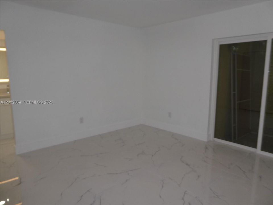 For Sale: $315,000 (2 beds, 2 baths, 1235 Square Feet)