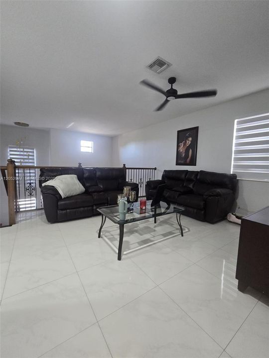 For Sale: $609,000 (3 beds, 2 baths, 2445 Square Feet)