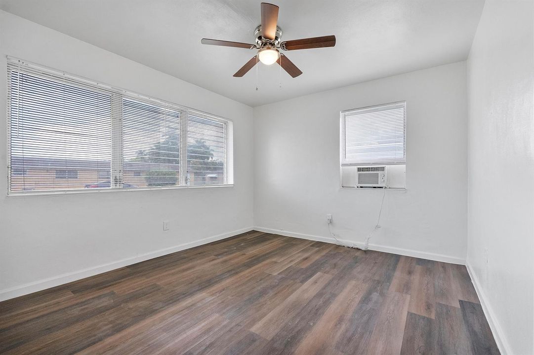 515 Ne 150th St_009