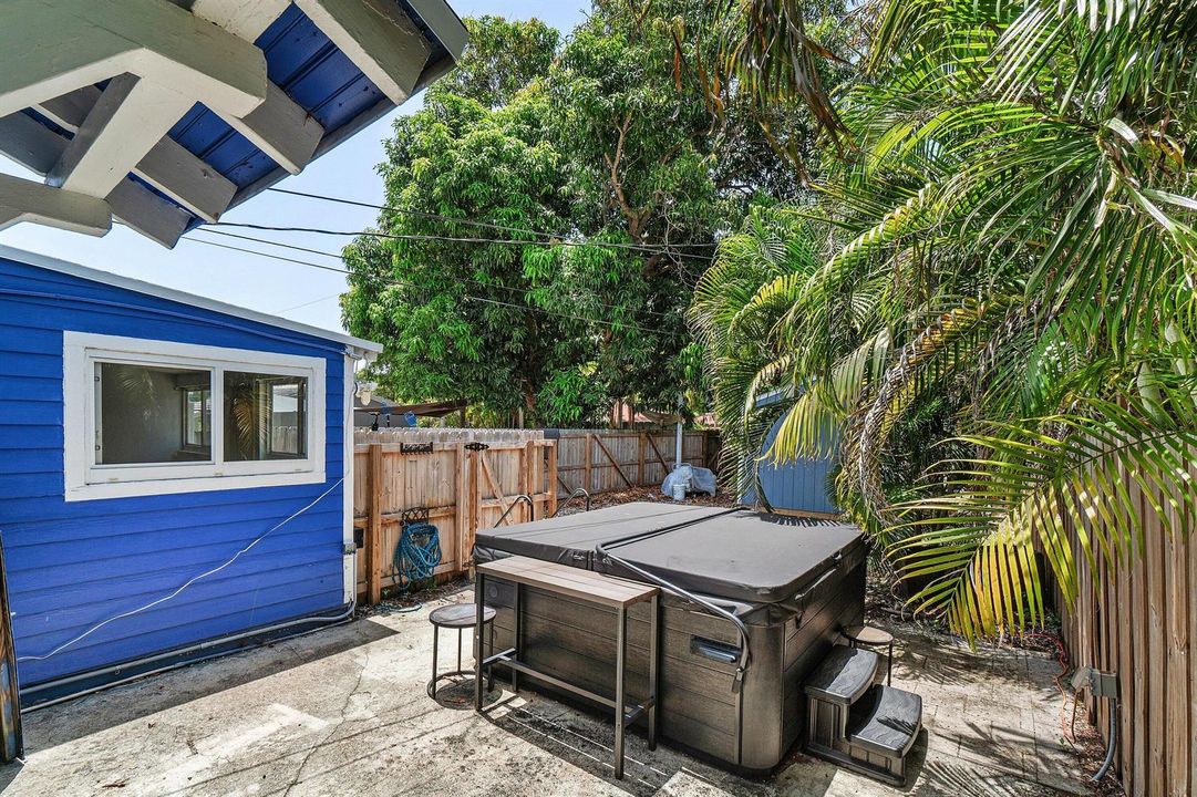 032-51236thStreet-WestPalmBeach-FL-33407