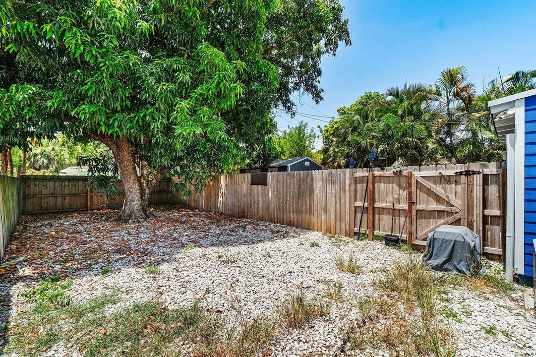 035-51236thStreet-WestPalmBeach-FL-33407