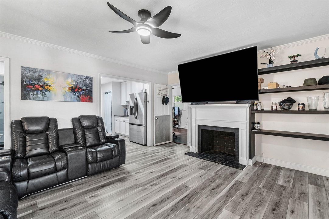 008-51236thStreet-WestPalmBeach-FL-33407