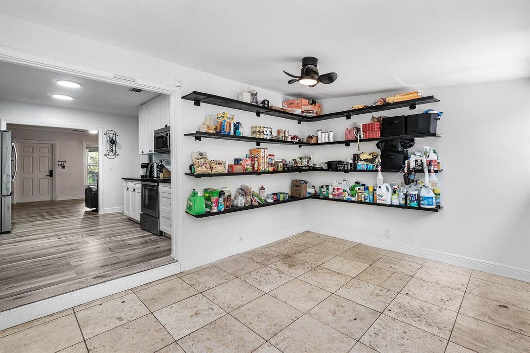 017-51236thStreet-WestPalmBeach-FL-33407