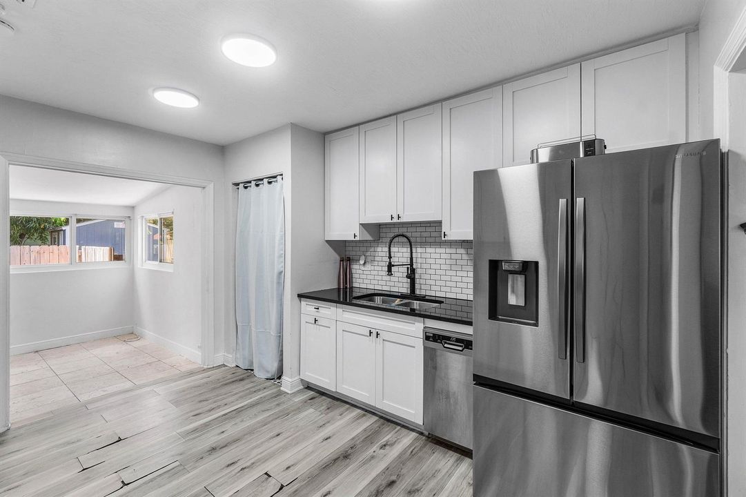 012-51236thStreet-WestPalmBeach-FL-33407