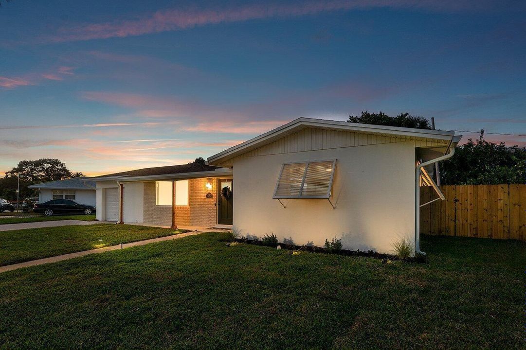 039-2433PalmRoad-WestPalmBeach-FL-33406-